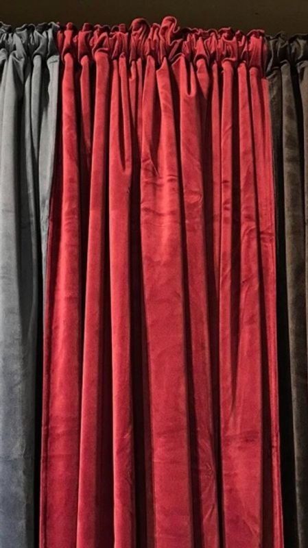 Veluor gardin Rød