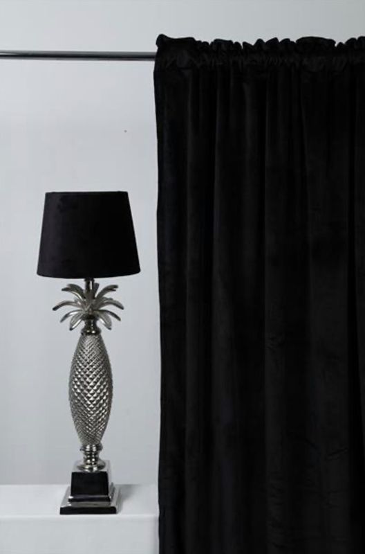 Svart velur  gardin 2 lengder