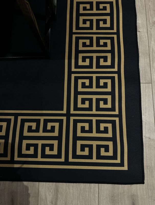 Versace gulvteppe svart/gull 180x260 cm